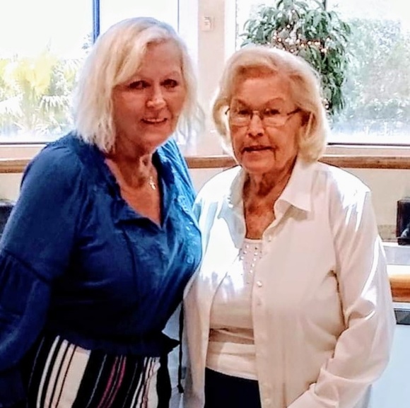 Meet your Posh Ambassador Rhonda,❤️🙏 - Picture 2 of 5